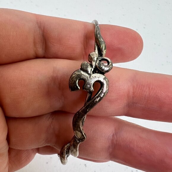 Alex & Ani Om Symbol Karma Horizontal Silver Charm Bangle Bracelet Wire Wrap - Picture 3 of 8